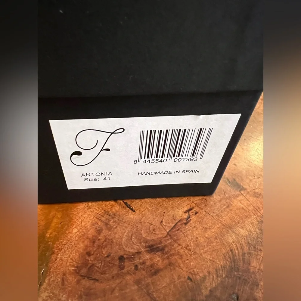 Black Velvet Flats with Strap - Picture 3 of 9